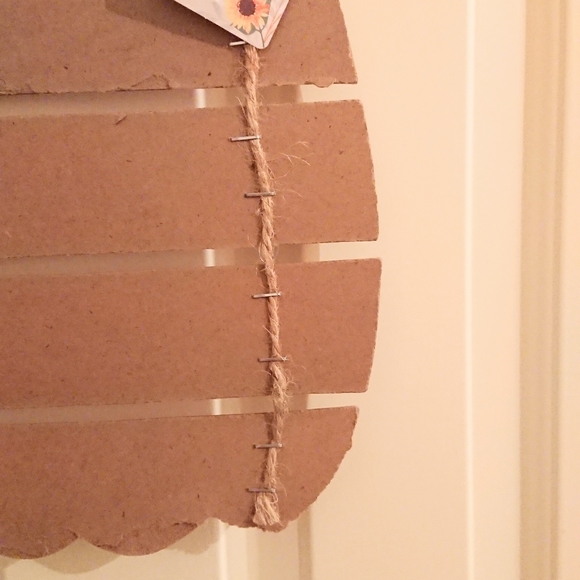 Pumpkin Shaped Door Hanger For Autumn - Picture 9 of 10